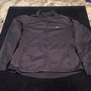Nike Women’s Black full-zip Performance Jacket